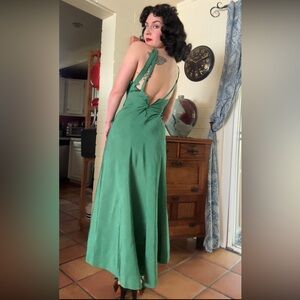 VTG 30s Atonement Green Gown